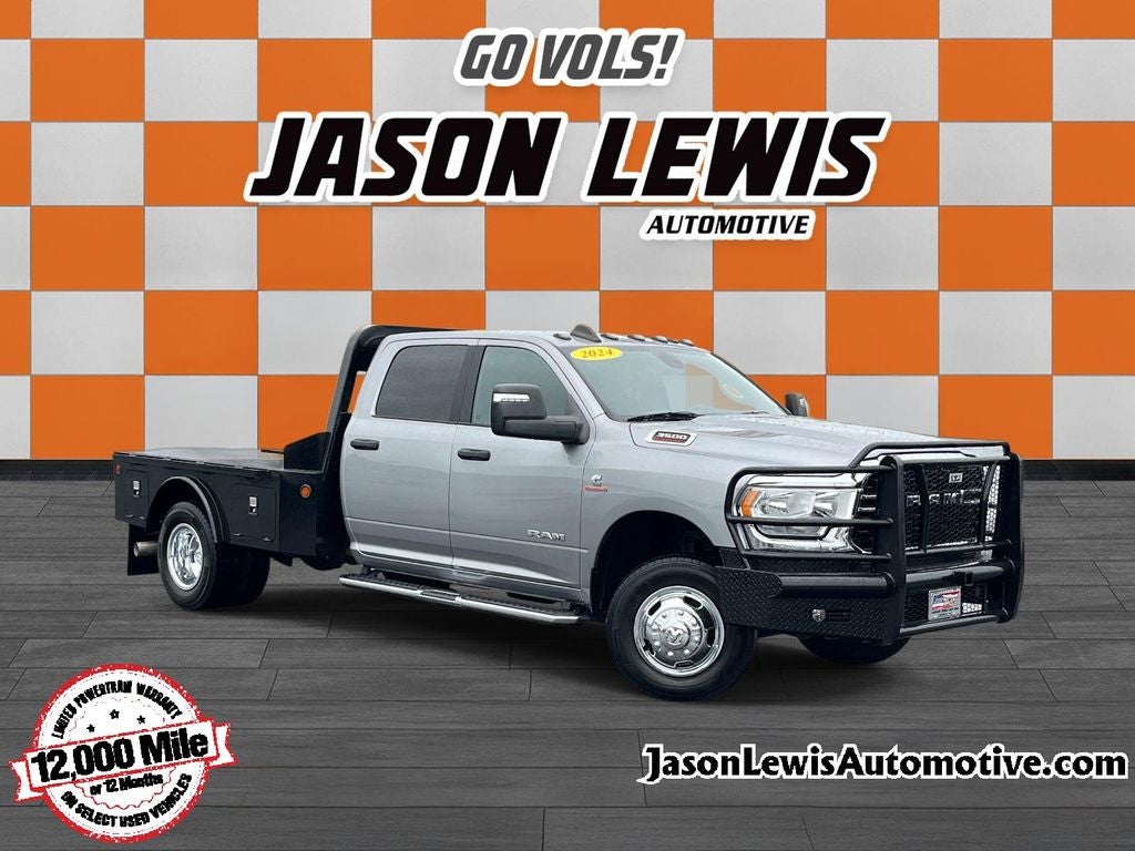 2024 RAM 3500 Big Horn in Billet Silver Metallic — front three-quarter view